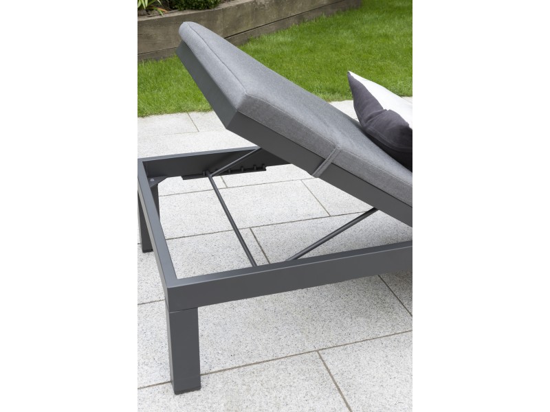 Elba cheap sun lounger